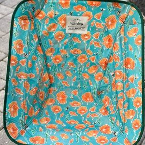 Wondery Golden Poppy Camp or Beach Chair Carrying Case Phone or Drink Holder